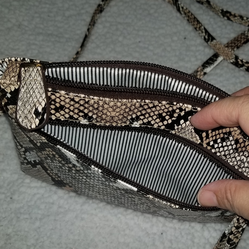 Wristlet - Picture 3 of 4